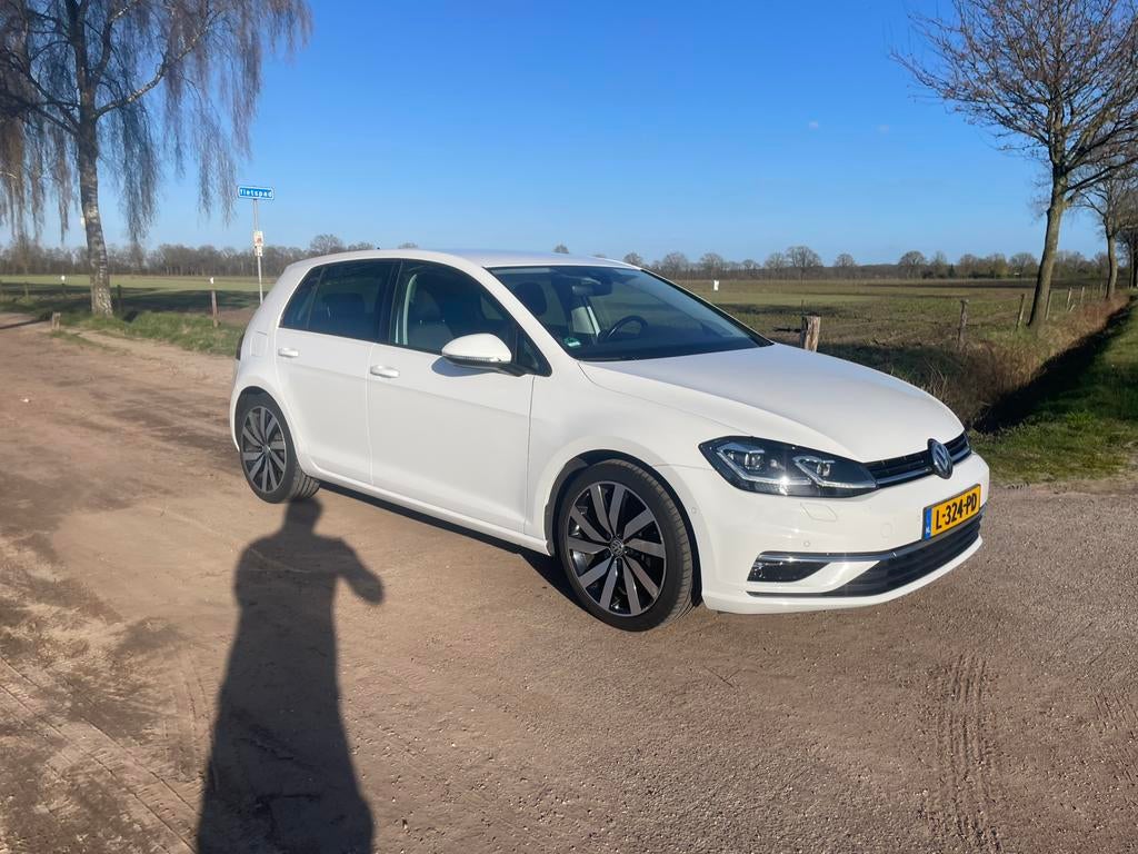 Volkswagen Golf - 1.4 - Highline  - 2017 - Wit, 125 pk, Wit, 1395 cc, 19 km/l