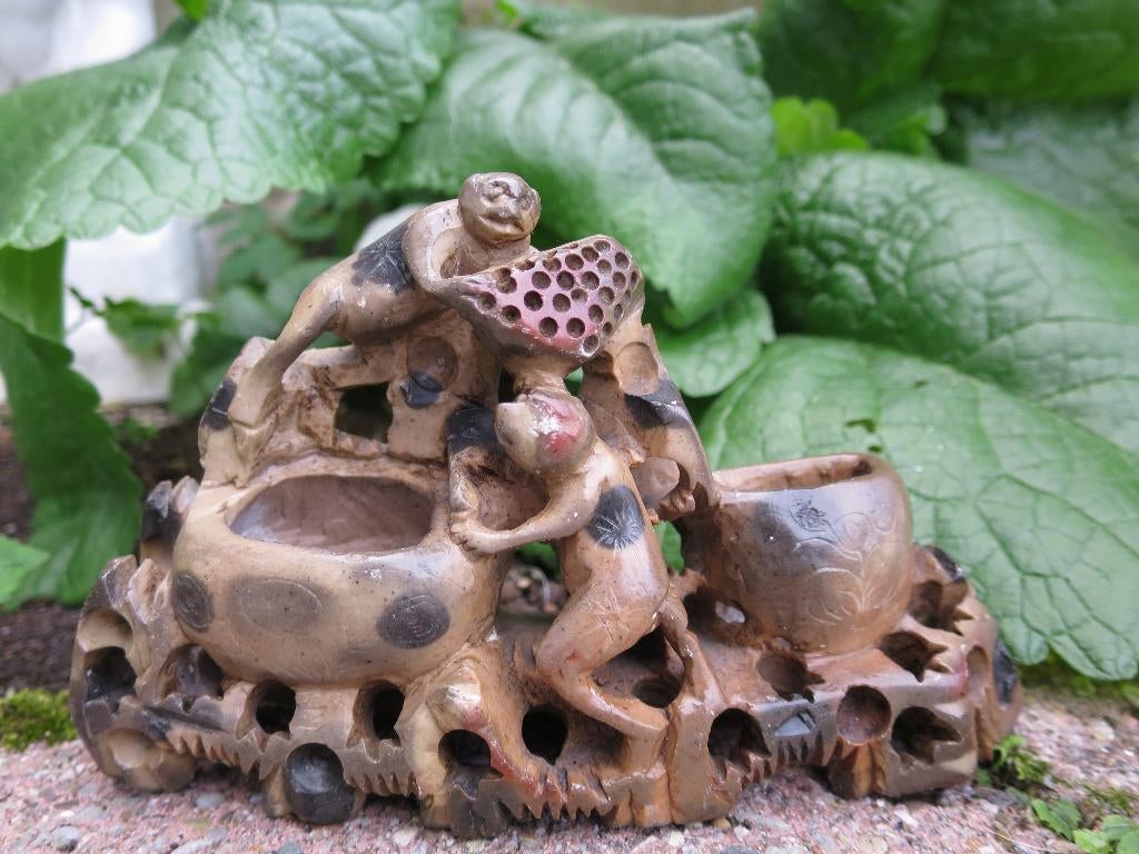 waardevol prachtig handgemaakt speksteen beeld met aapjes, Ophalen of Verzenden