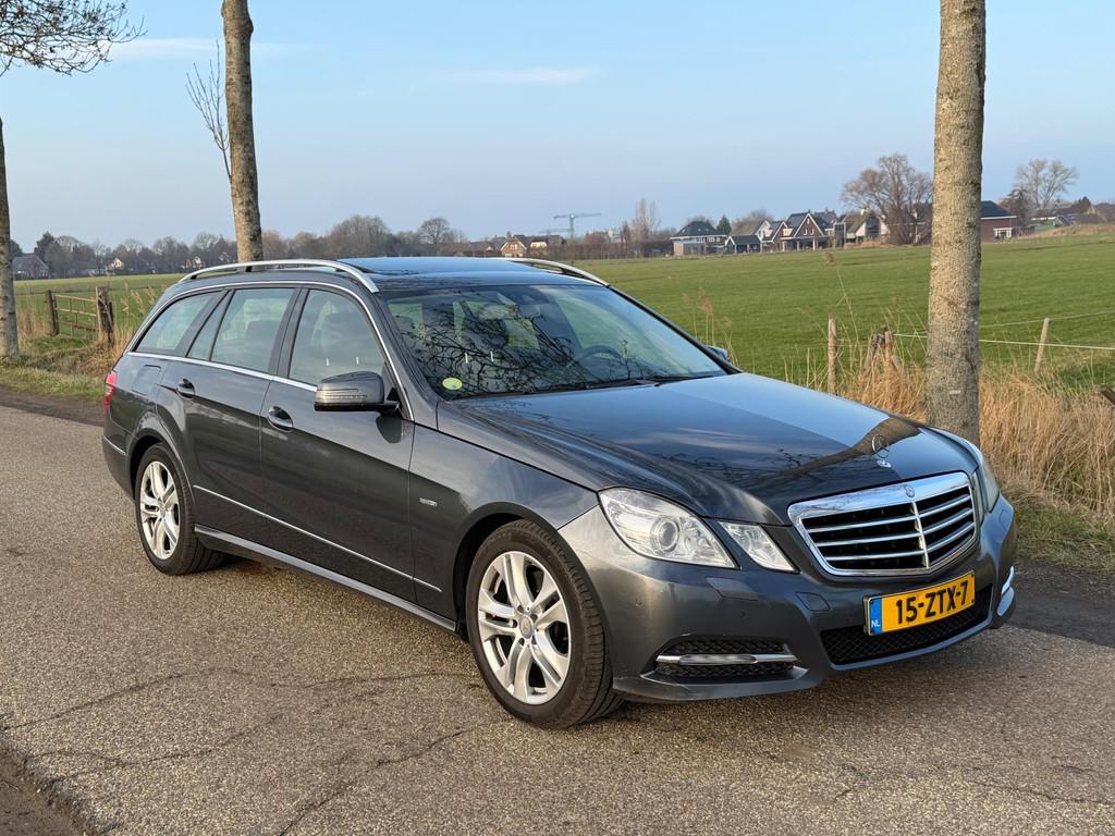 Mercedes-Benz E-klasse Estate 350 CDI Avantgarde AUT APK 01-, Auto's, Mercedes-Benz, Automaat, Euro 5, Achterwielaandrijving, Gebruikt
