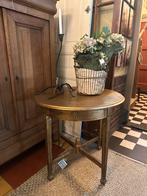 Antieke wijntafel in renaissance stijl, Ophalen