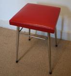 Retro rode metalen vintage kruk/stoel, Ophalen of Verzenden, Huis en Inrichting