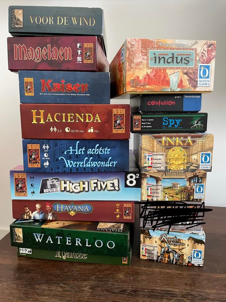 Bordspellen / gezelschapsspellen. Uitstekende staat, Vijf spelers of meer, Ophalen, Gebruikt