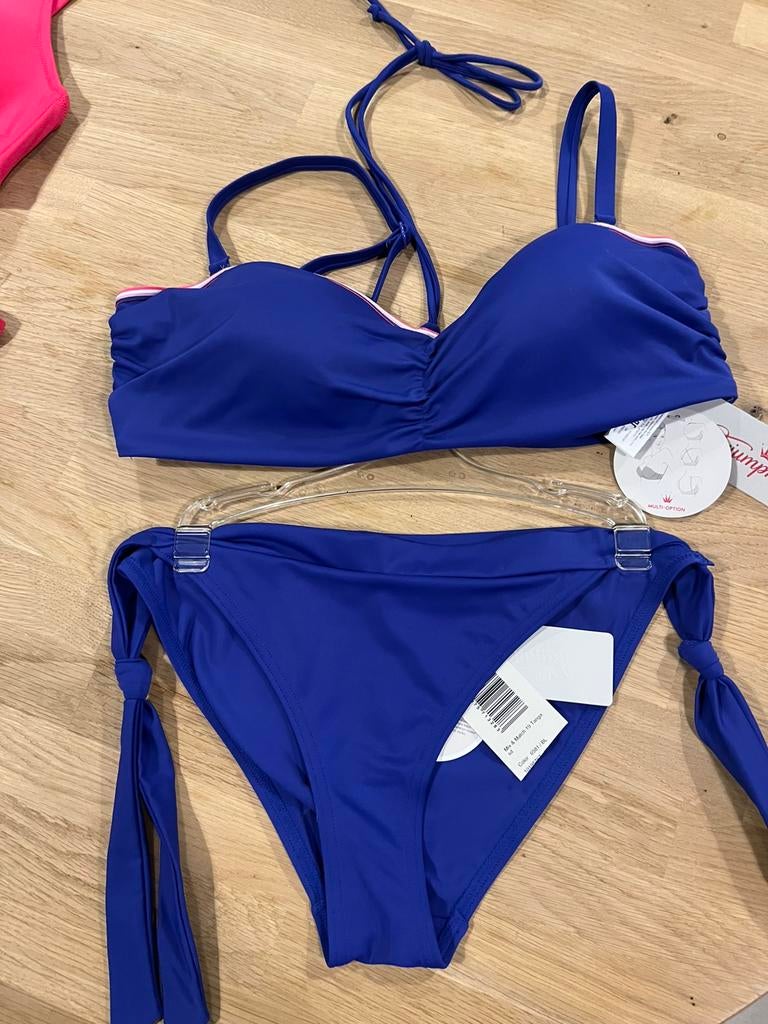 Triumph bikini maat 42 42C NIEUW!! Set Nu €20,-, Kleding | Dames, Badmode en Zwemkleding, Ophalen of Verzenden, Nieuw, Bikini