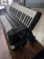 Roland FR-8XV Accordeon, Muziek en Instrumenten, Accordeons, Ophalen, Zo goed als nieuw, 120-bas, Overige merken