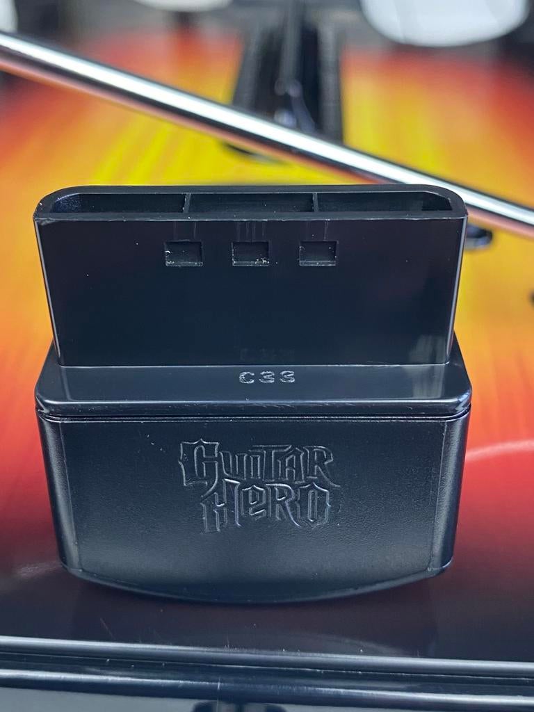 Guitar Hero III Legends of Rock + Guitar & Dongle - PS2, Spelcomputers en Games, Games | Sony PlayStation 2, Muziek, Gekoppelde computers