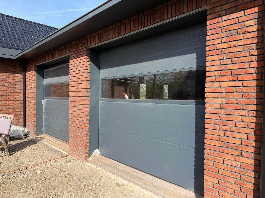 2 nieuwe garagedeuren met panorama paneel 270x240, Doe-het-zelf en Verbouw, Ophalen, Zo goed als nieuw, Wit, 200 cm of meer