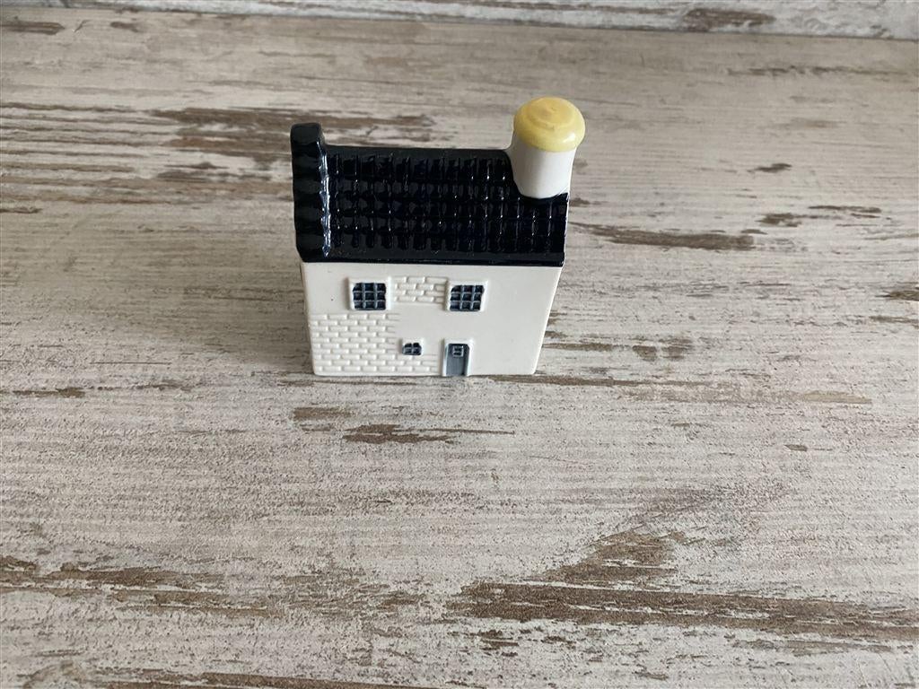 KLM huisje Bols nummer 2 [1428], Verzamelen, KLM Huisjes, Verzenden, Zo goed als nieuw, 61 t/m 80