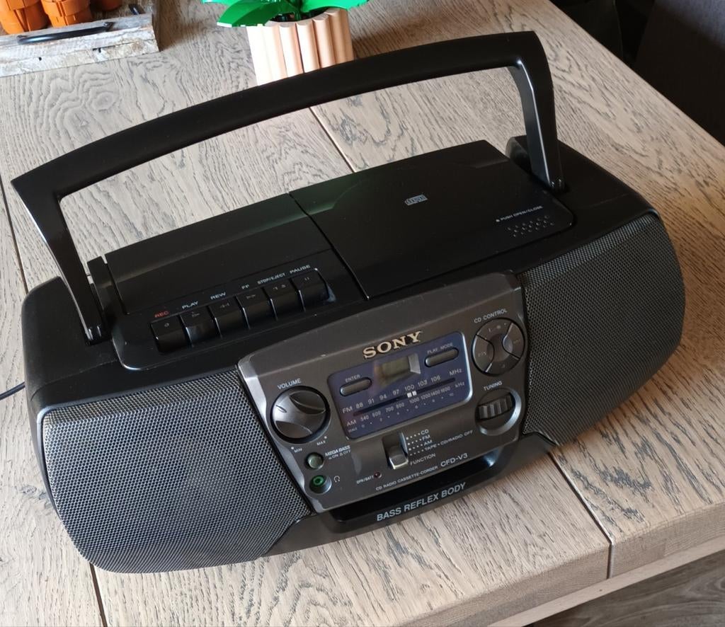 Nette vintage Sony CFD-V3 Bass Reflex Body Boombox, Ophalen of Verzenden, Radio, Met cd-speler