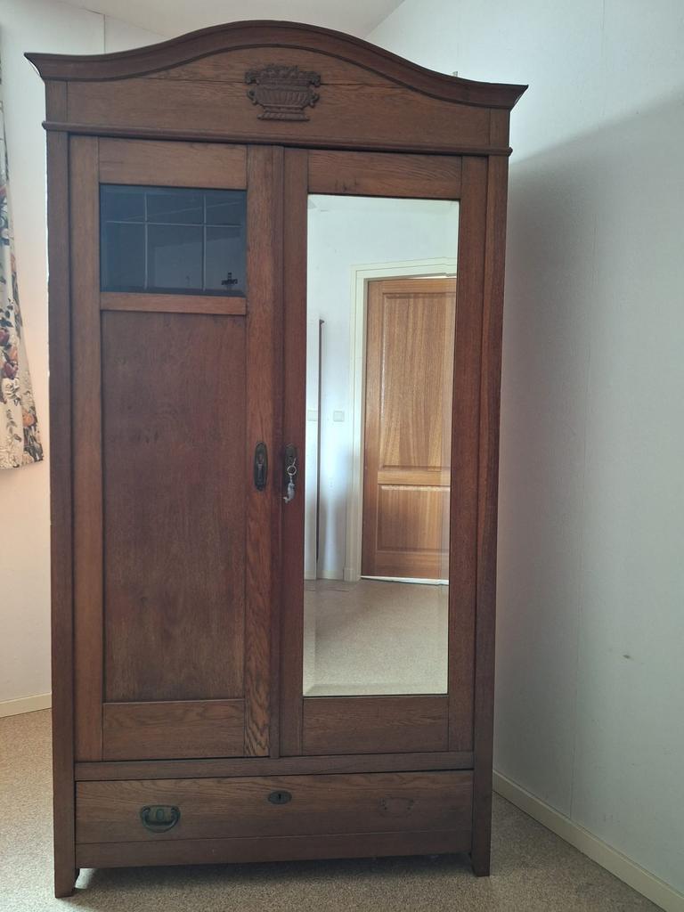 Nette oude vintage kast, Ophalen
