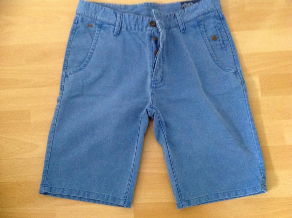 Mooie blauwe korte broek
Maat M
Z.g.a.n., Ophalen of Verzenden, Zo goed als nieuw, Blauw