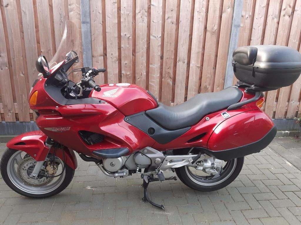 Honda NT 650 Deauville, Cardan-aandrijving, Occasion, Particulier, Toermotor