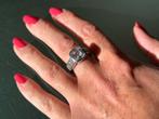 Zinsi ring met grote zirkonia en kleine steentjes, Met kristal, Ophalen of Verzenden, Zo goed als nieuw, 17 tot 18