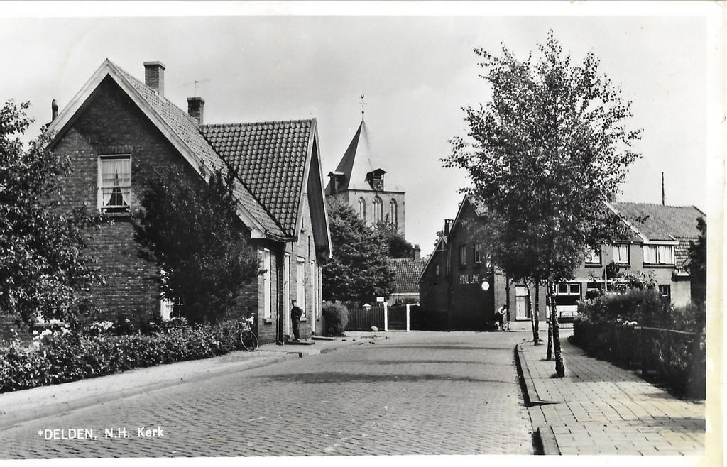 Oude ansichtkaart  Delden, N.H. Kerk, Verzamelen, Ophalen, Overijssel