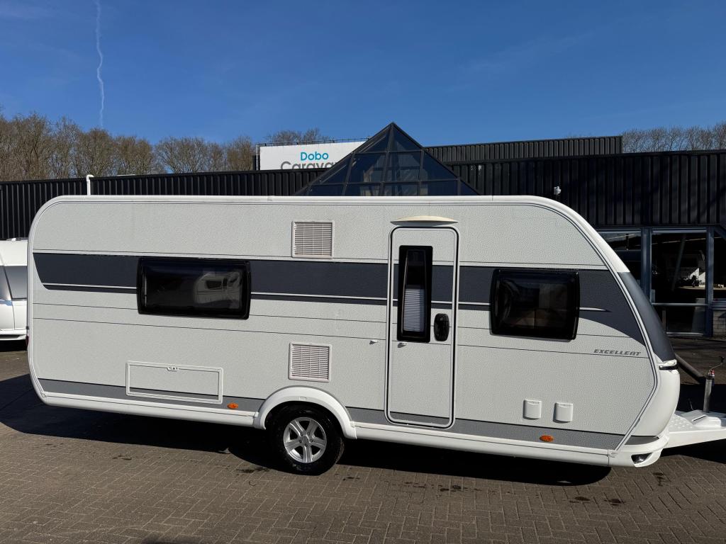 Hobby Excellent 560 WFU 2021 | Grote badkamer, Caravans en Kamperen, Hobby, Bedrijf, Overige typen, 5 tot 6 meter