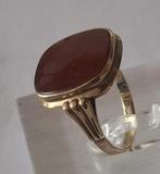 Geelgouden Heren zegelring met Carneool, 18 tot 19, Gebruikt, Ophalen of Verzenden, Met edelsteen