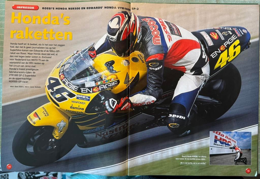 Verslag 2001 Honda NSR500 Rossi en VTR1000 SP-2, Ophalen of Verzenden, Zo goed als nieuw, Motor, Overige merken