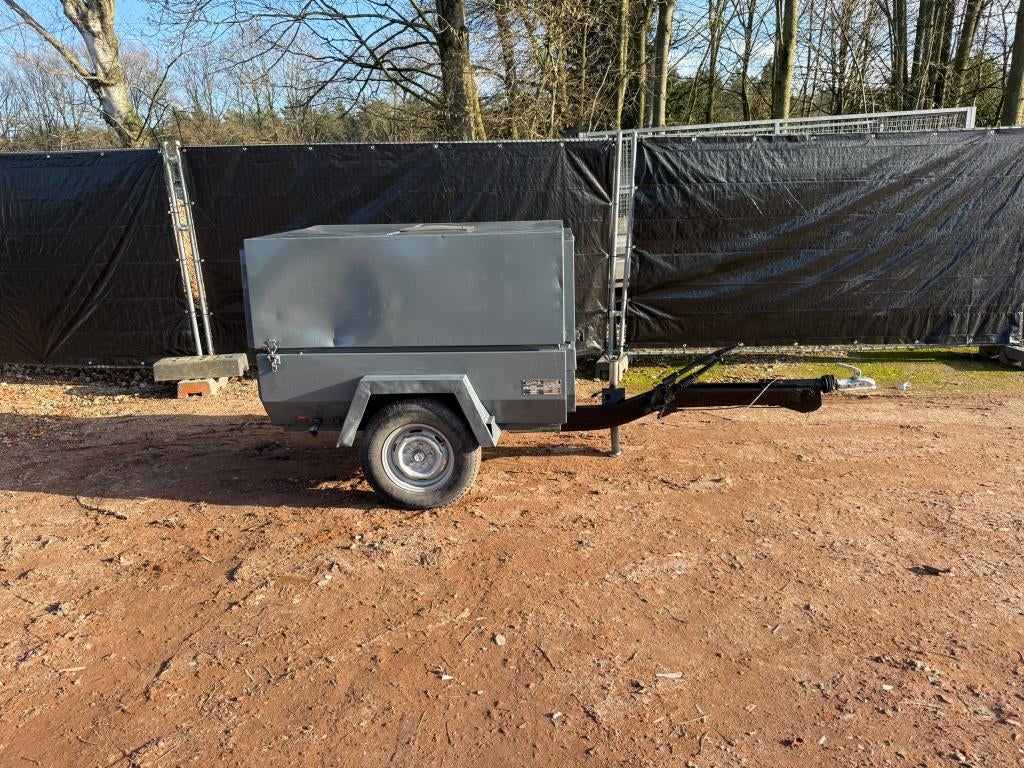 Mobiele compressor 3m³, Doe-het-zelf en Verbouw, Compressors, 100 liter of meer, Ophalen, Gebruikt, Minder dan 200 liter/min