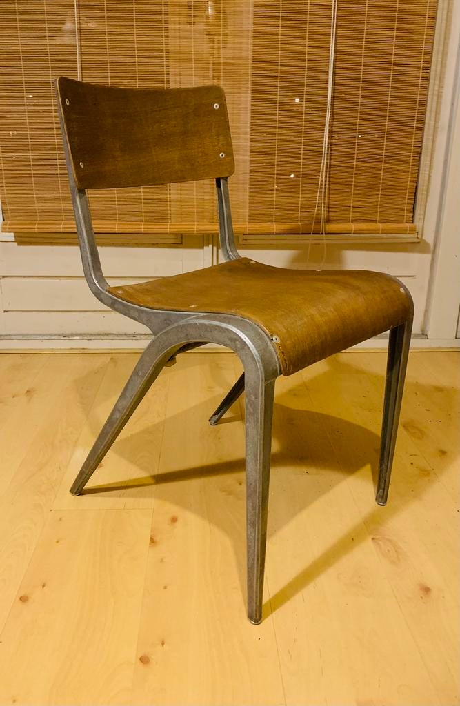 Vintage Esavian stoel, Gebruikt, Bruin, Vintage, Ophalen of Verzenden