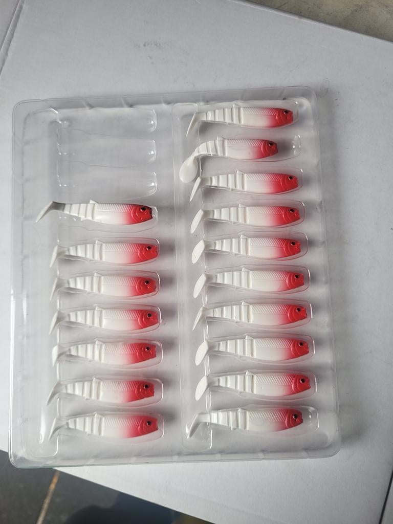 Set van 16 rood-witte savage gear kunstaasjes, Ophalen of Verzenden