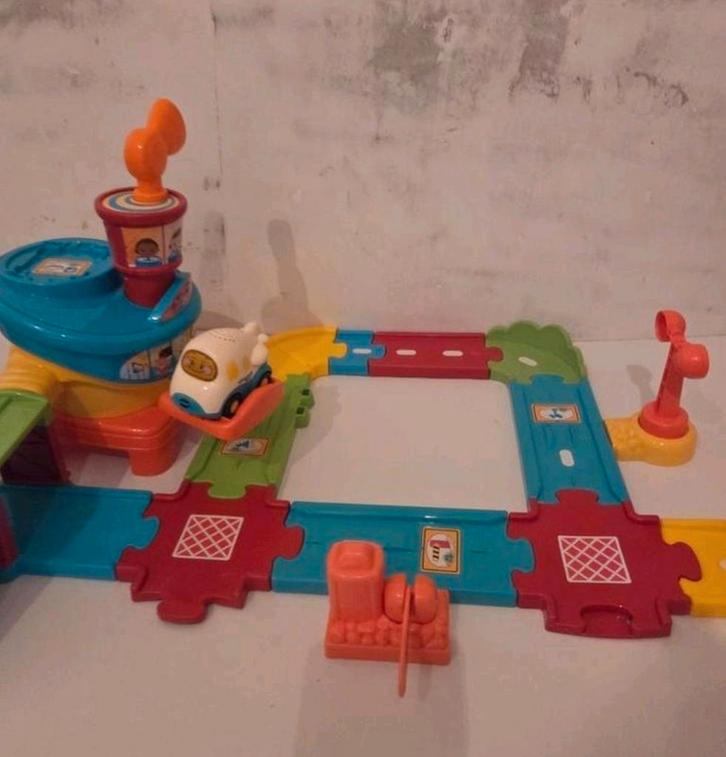 Vtech - toet toet auto's vliegveld, Kinderen en Baby's, Speelgoed | Vtech, 2 tot 4 jaar, Ophalen of Verzenden