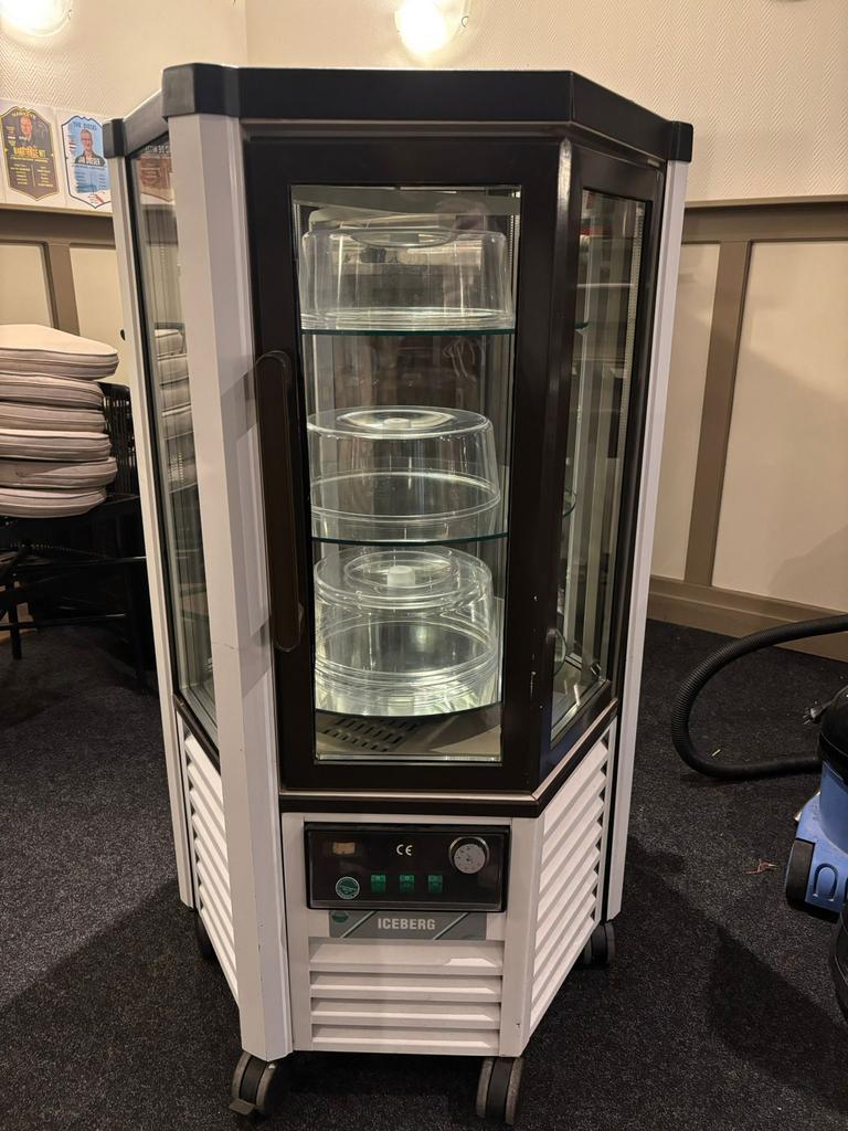 professionele gekoelde taartvitrine – Iceberg, Zakelijke goederen, Horeca | Keukenapparatuur, Ophalen, Gebruikt, Koelen en Vriezen