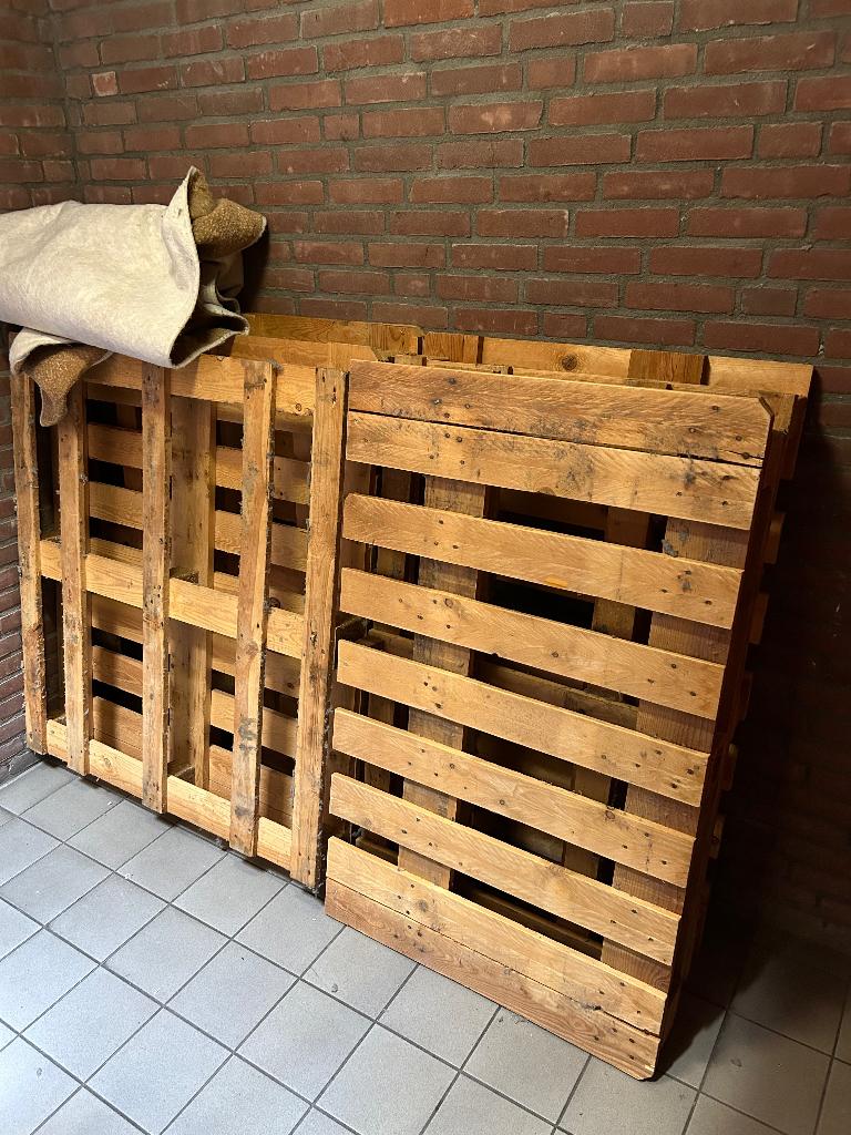 Gratis europallets perfect voor twijfelaar bed, Ophalen, Bruin, Zo goed als nieuw, Twijfelaar
