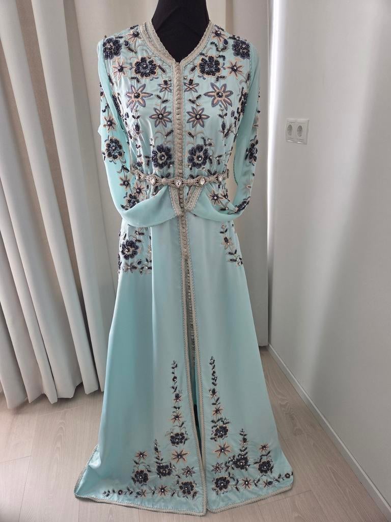 Marokkaanse jurk Takchita 2 delig satijn ( kaftan ,jelaba), Overige typen, Blauw, Ophalen of Verzenden, Zo goed als nieuw