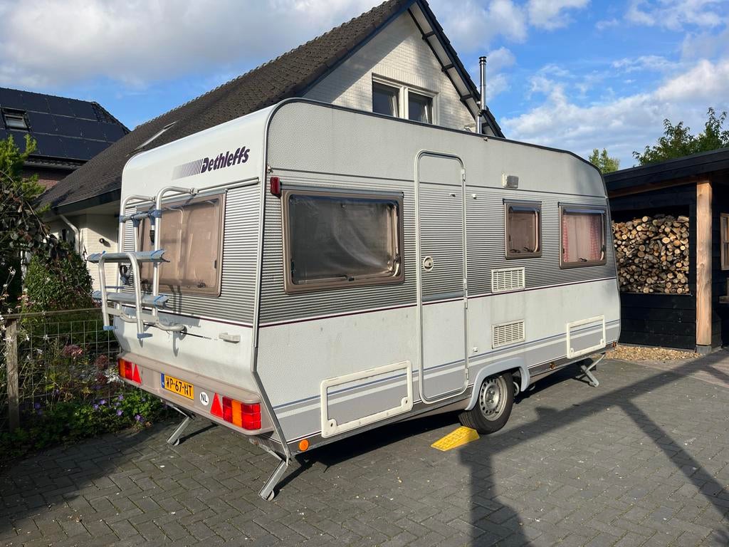Dethleffs Caravan Rondo RG4 met voortent en luifel, Rondzit, Dwarsbed, 750 - 1000 kg, Particulier