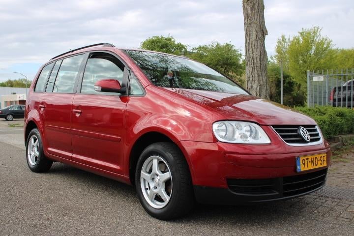 Volkswagen Touran 1.6 FSI | Inruilkoop | Automaat | Airco |, 4 cilinders, 1445 kg, Origineel Nederlands, 115 pk