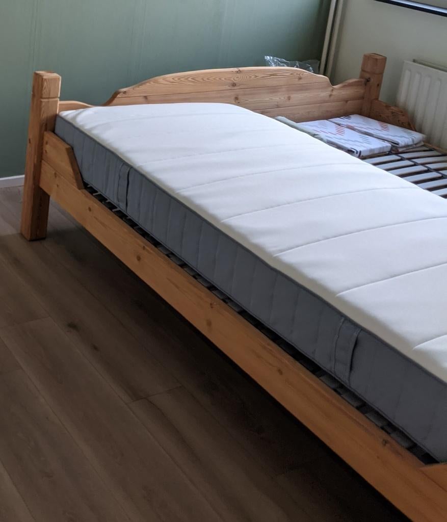Houten bed 180x200, Huis en Inrichting, Slaapkamer | Bedden, Ophalen, Gebruikt, Bruin, Tweepersoons