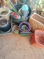Gratis bloempotten kweekbakjes, Tuin en Terras, Bloempotten, Ophalen, Gebruikt, Rond, Aardewerk
