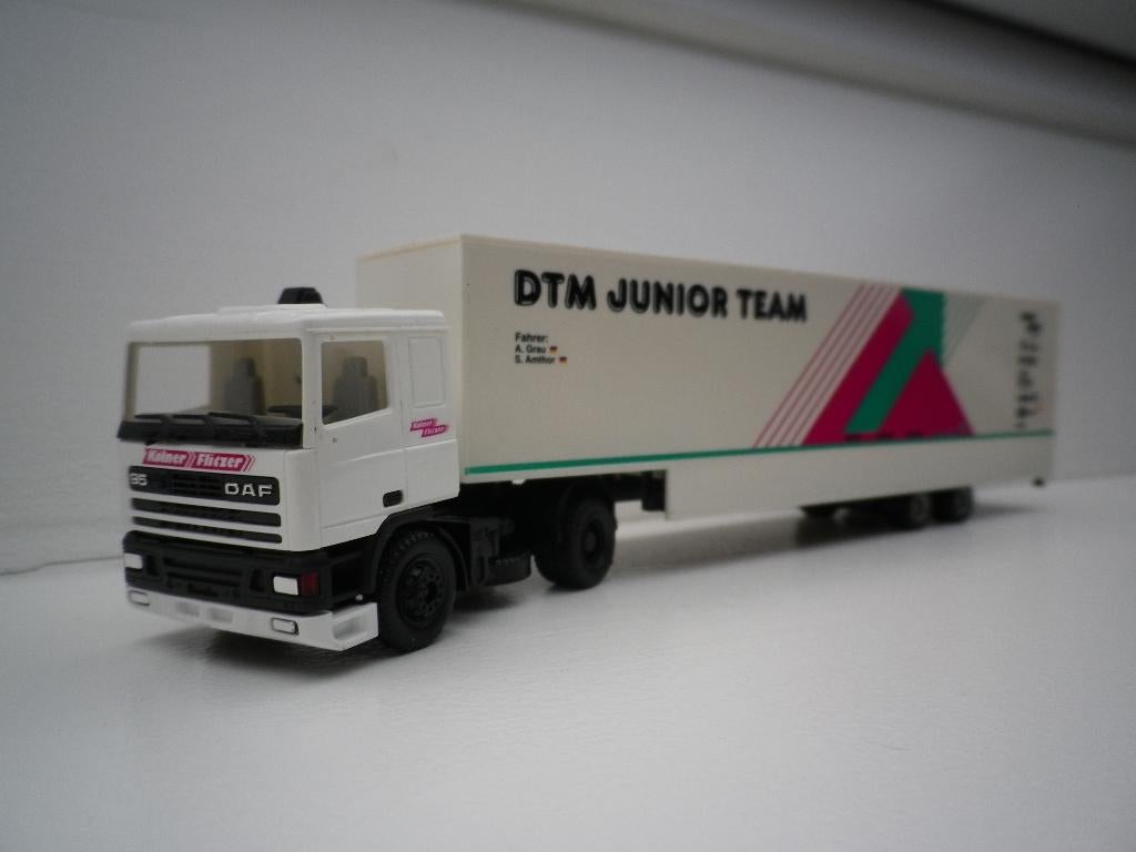 Herpa DAF 95 trailer DTM Junior team racetrailer, Hobby en Vrije tijd, Modelauto's | 1:87, Ophalen of Verzenden, Gebruikt, Bus of Vrachtwagen