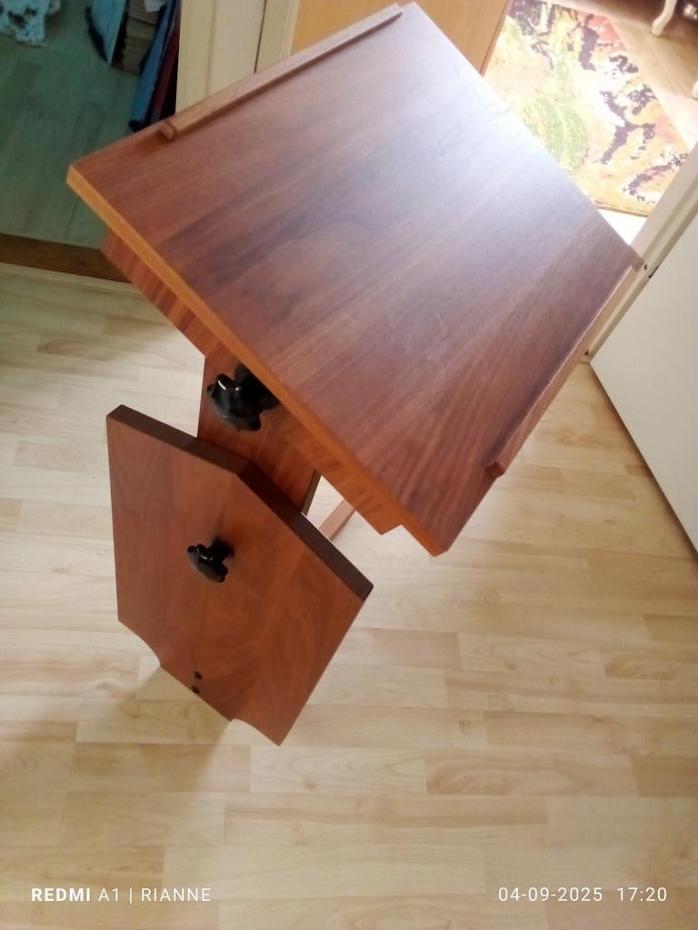 Verstelbare Laptoptafel Met Kantelbaar Blad En Wielen - Houten Mobiel Bureau 65-95 Cm