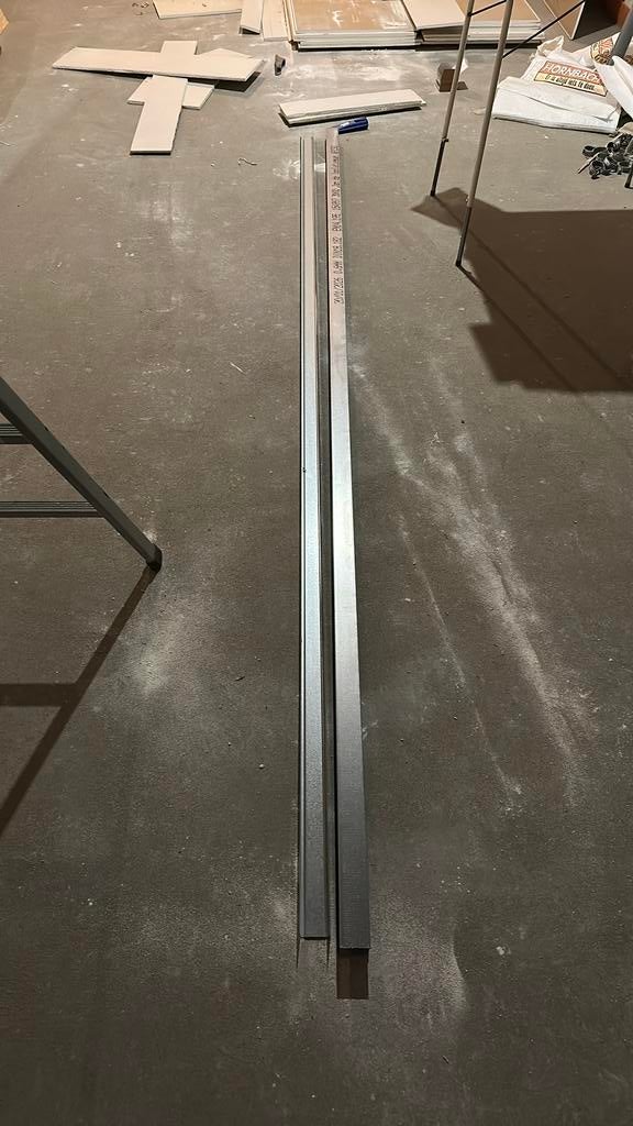 Metalstud, 50mm, Ophalen, Nieuw