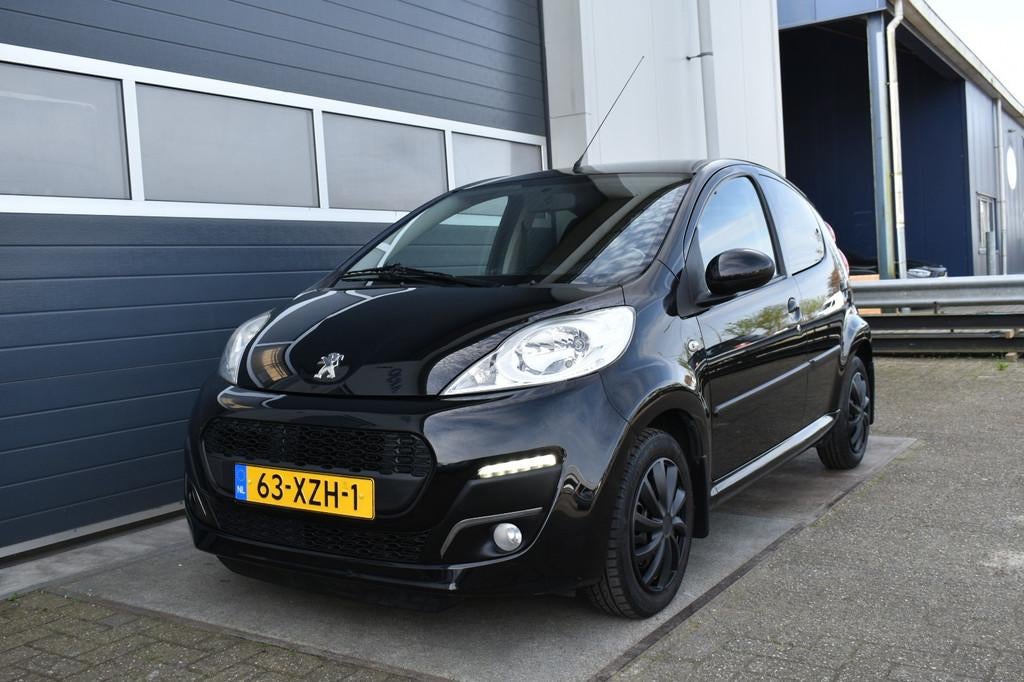 Peugeot 107 1.0 Envy, Auto's, Peugeot, Bedrijf, Te koop, ABS, Airbags, Airconditioning, Bluetooth, Centrale vergrendeling, Elektrische ramen