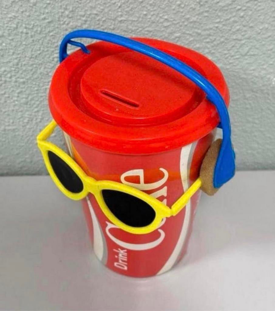 Vintage Zeldzaam Coca-Cola spaarpot XL, grote beker Cola, Gebruiksvoorwerp, Ophalen of Verzenden, Zo goed als nieuw, H