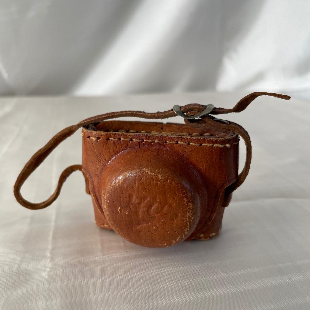 Vintage leren camera hoesje “HIT” – mini camera case –1950, Ophalen of Verzenden
