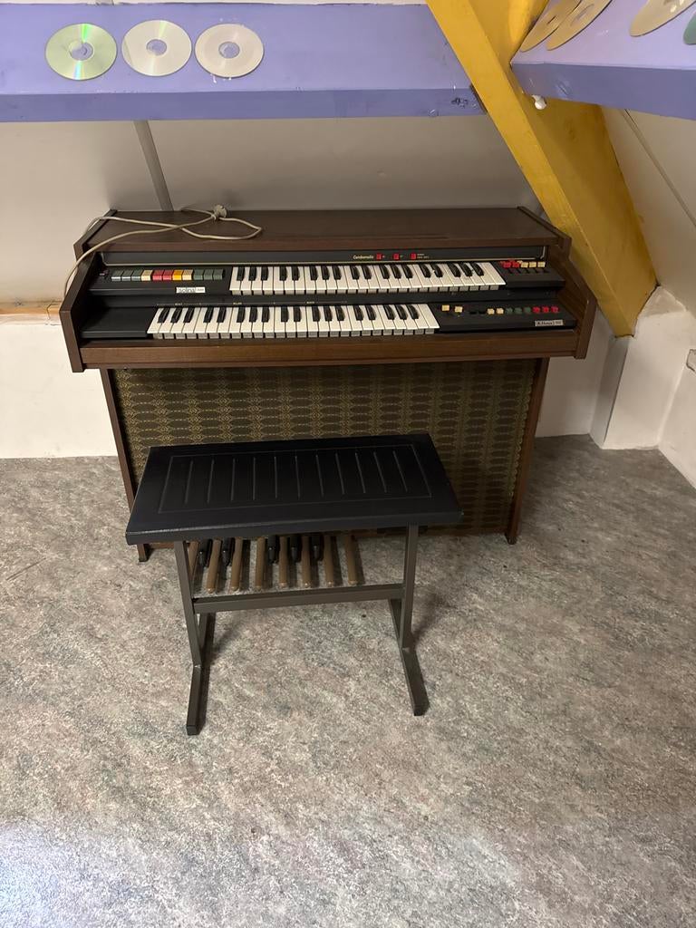 Solina A201 Orgel met Rithmix 110 en bankje, Muziek en Instrumenten, Ophalen, Gebruikt, 2 klavieren, Orgel
