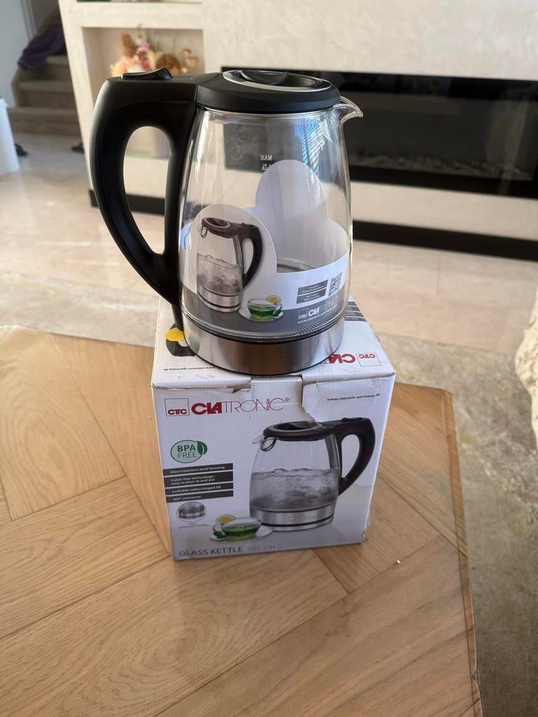 Clatronic Glazen Waterkoker WKS 3744 G - Nieuw in doos, 1 tot 2 liter, Ophalen, Nieuw, Draadloos