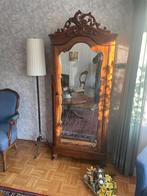 Antieke barokken mahoniehouten kast met kuif, Ophalen