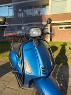 Vespa Sprint custom blue 25km/u, Fietsen en Brommers, Scooters | Vespa, Ophalen, Zo goed als nieuw, Benzine