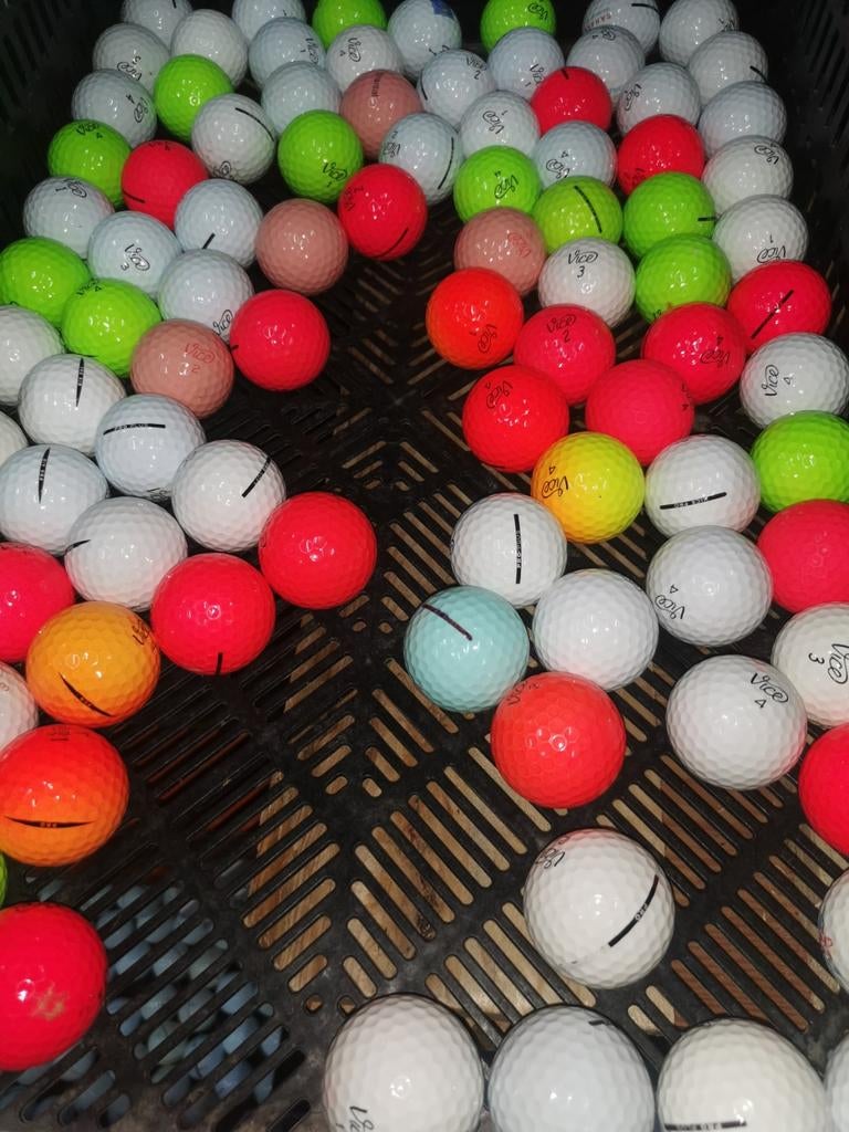 Vice pro golfballen 50 stuks AAAA kwaliteit Mega deal, Ophalen of Verzenden, Zo goed als nieuw, Bal(len)