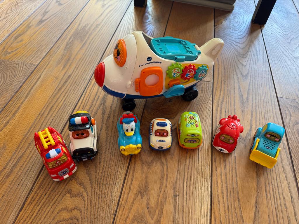 VTech Toet Toet Auto's Vliegtuig met 6 auto's, Ophalen of Verzenden, Gebruikt