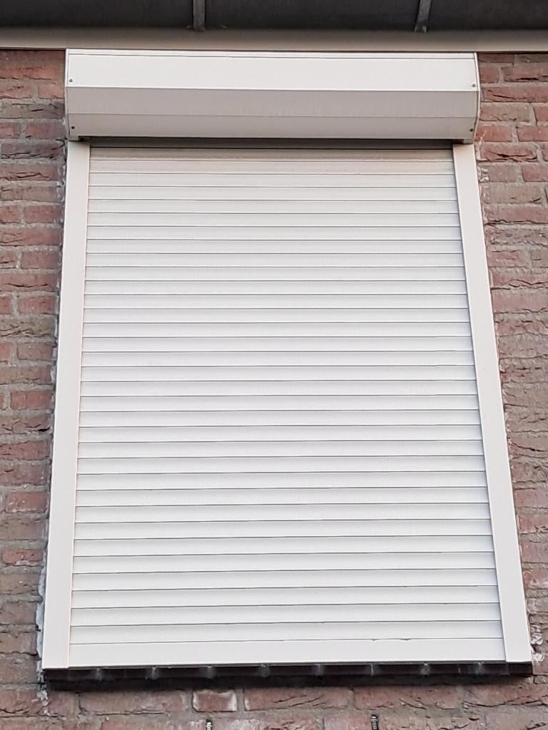 rolluik, Doe-het-zelf en Verbouw, Rolluiken, Ophalen, Gebruikt, Minder dan 100 cm, Crème of Beige
