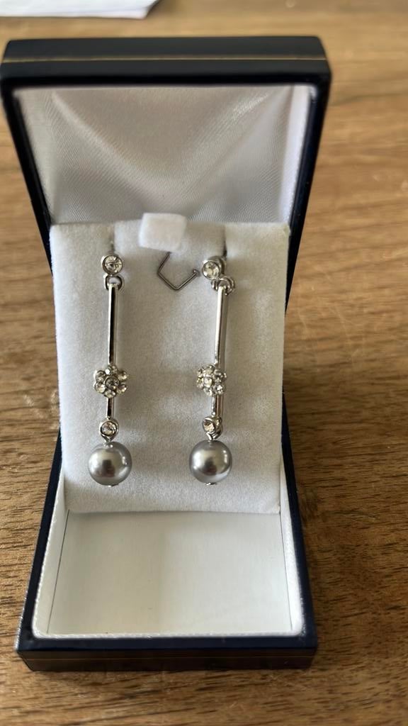Art de France. Nieuwe oorhangers met kristal, Sieraden, Tassen en Uiterlijk, Oorbellen, Met kristal, Overige materialen, Verzenden