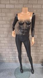 Etalagepop, eventueel met hoofd, Ophalen