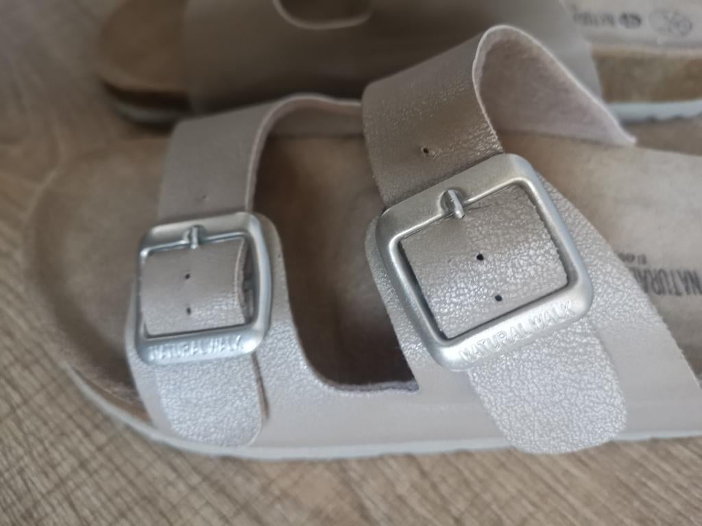 NATURAL WALK nieuw maat 38, Verzenden, Beige, Nieuw, Pantoffels of Sloffen