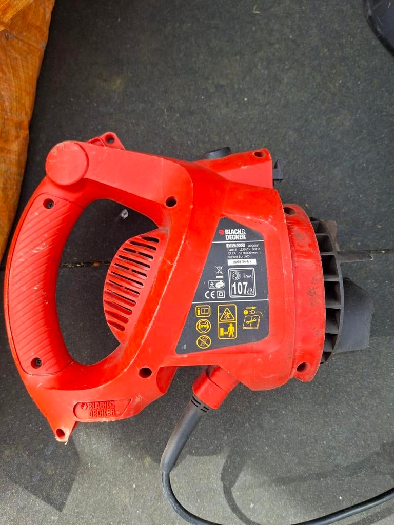 Black en dekker bladblazer. Zuiden en blazen., Ophalen, Elektrisch