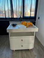 Commode met baby wasbakje en muggennet, Kinderen en Baby's, Ophalen, Gebruikt, 70 cm of meer, 75 tot 100 cm