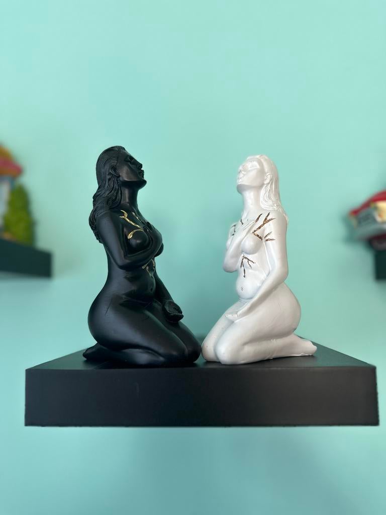 YING & YANG - Beelden | Vrouwen | Balans | Spiritualiteit, Minder dan 20 cm, Kunststof, Ophalen of Verzenden, Handgemaakt